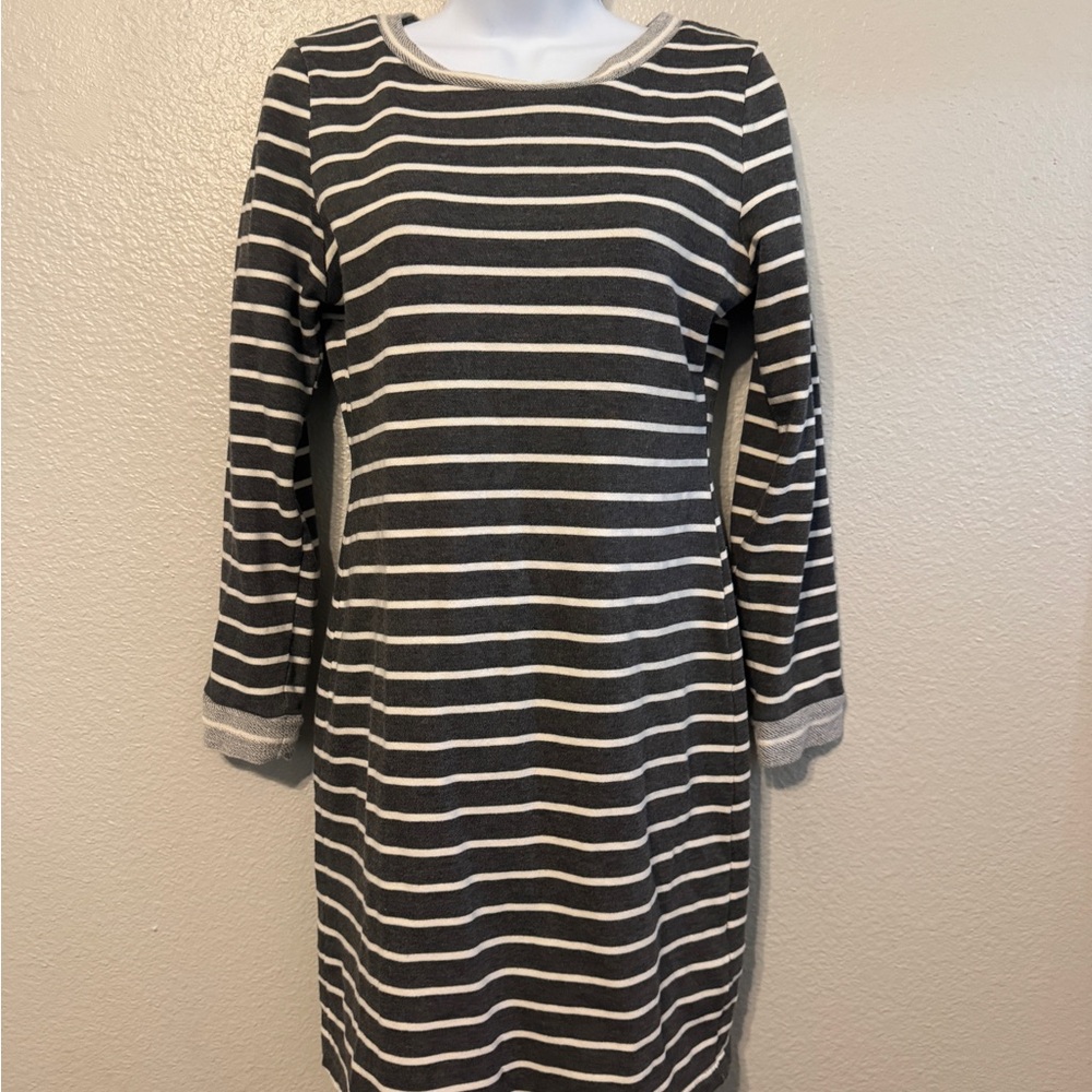 Harper Gray & White Striped Knit Dress | Size M | 3/4 Sleeve Casual Shift